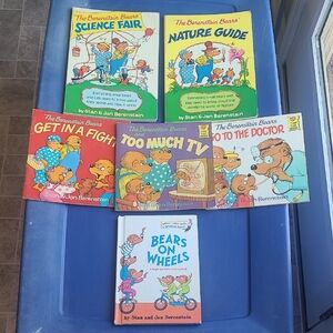 Vintage Berenstain Bears Kids Book Lot of 6 Reading Paper / Hard Back Cartoon TV